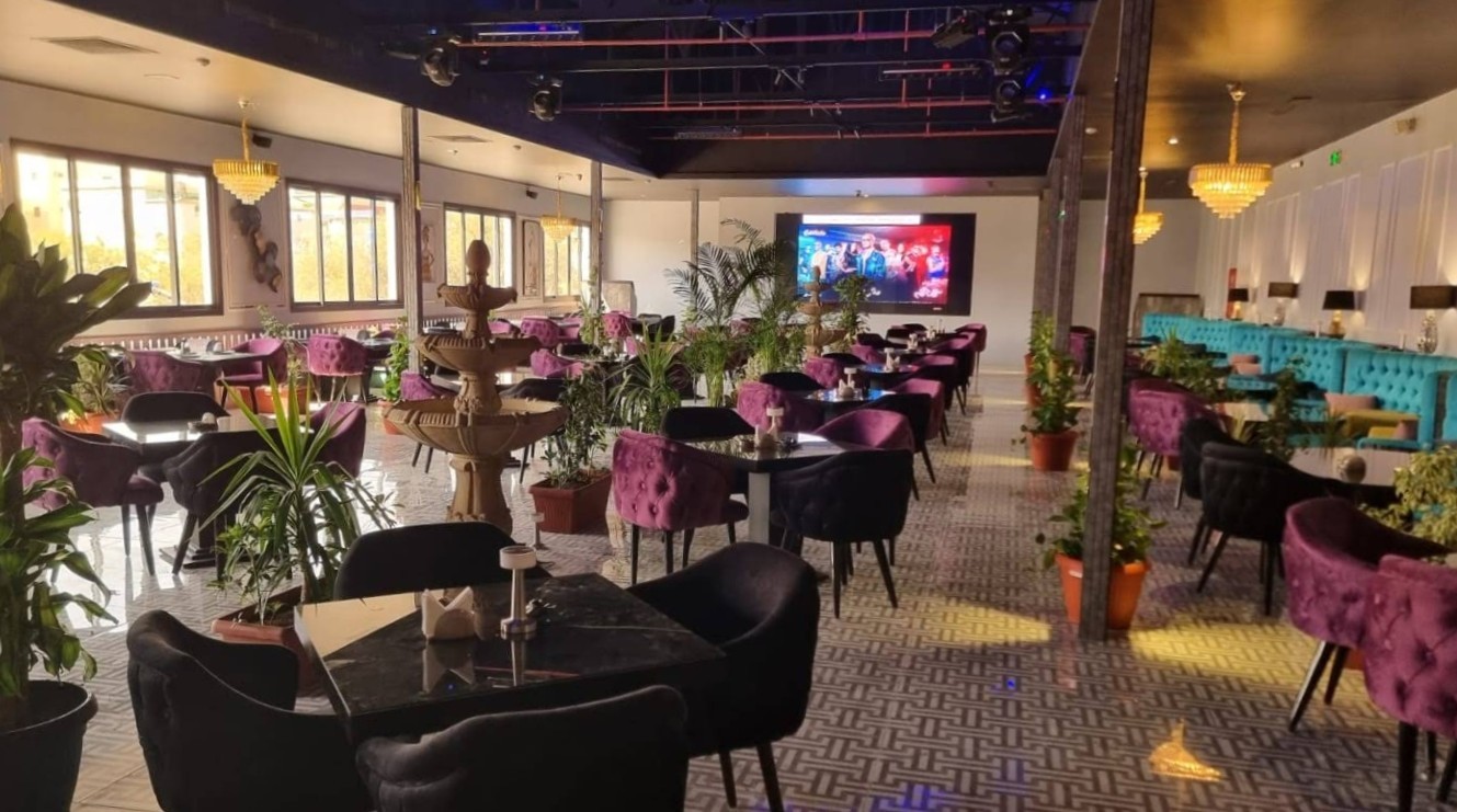 Yarivan Lounge