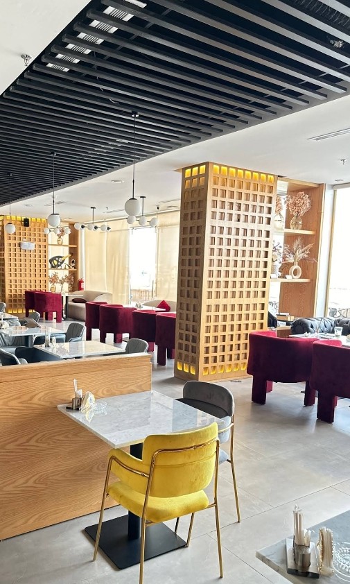 Yaz Cafe & Lounge