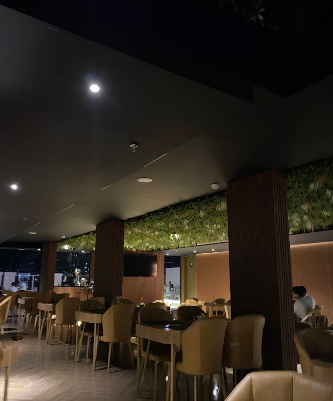 Yaz Cafe & Lounge