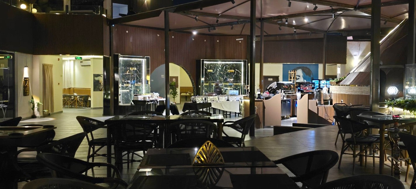 Yaz Cafe & Lounge