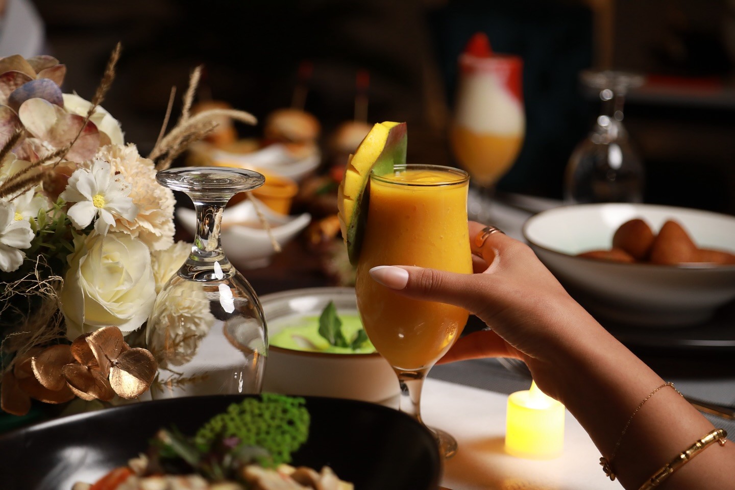 Food & Drinks
