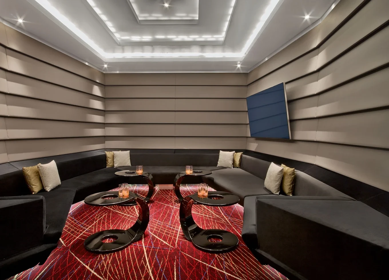 V Hotel