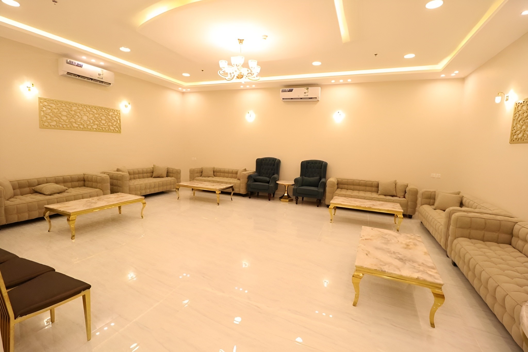 Al Mokhmalia Banquet hall in Alyarmuk Ar Rass, Saudi Arabia
