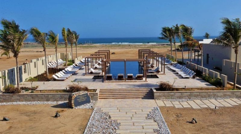 Aliila Hinu Bay