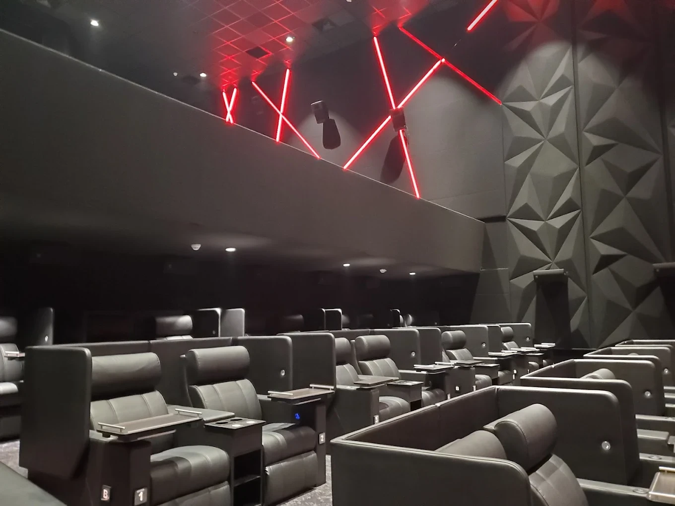 Al Liwan Cinema