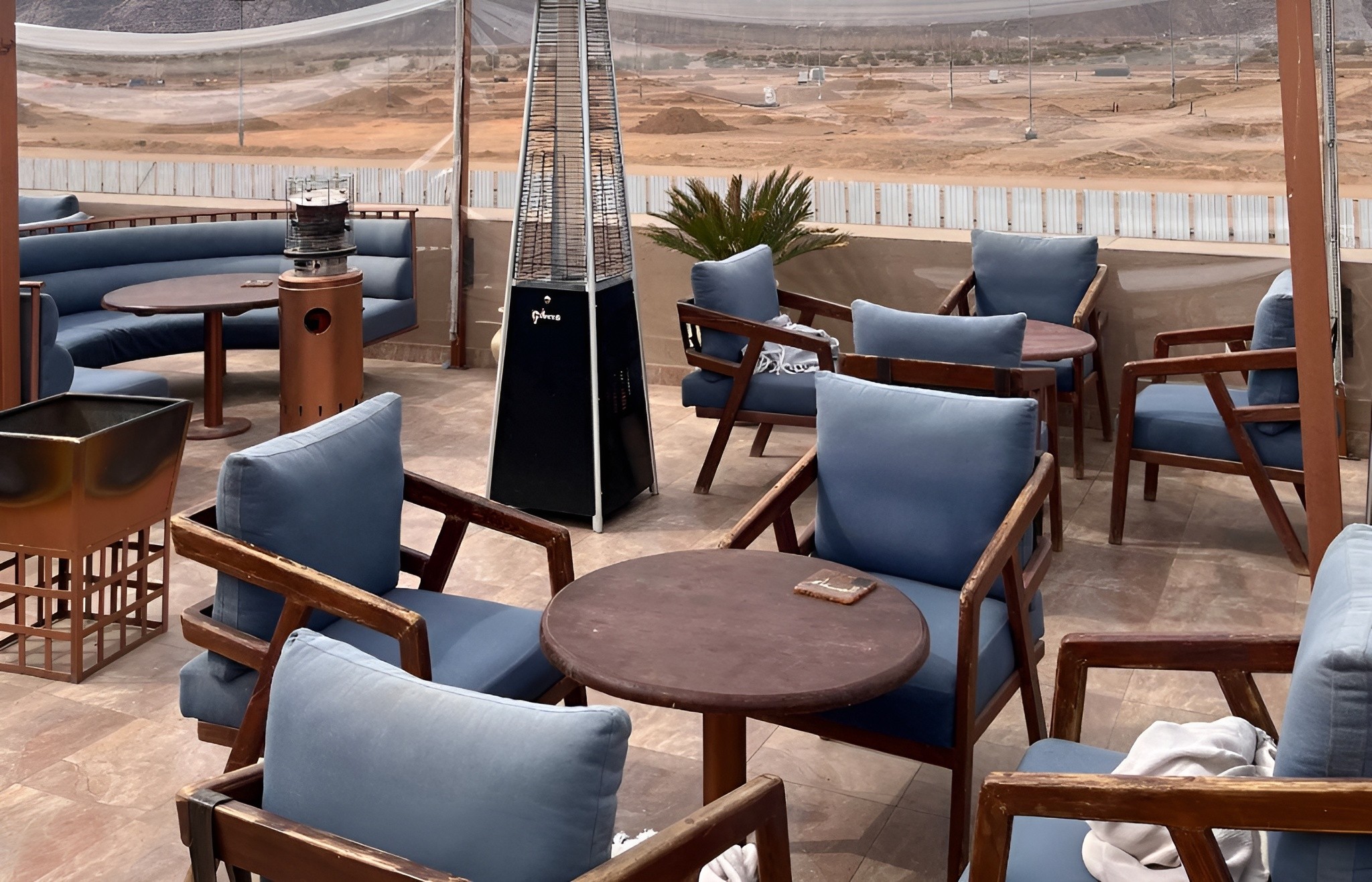 Fira Cafe Hail