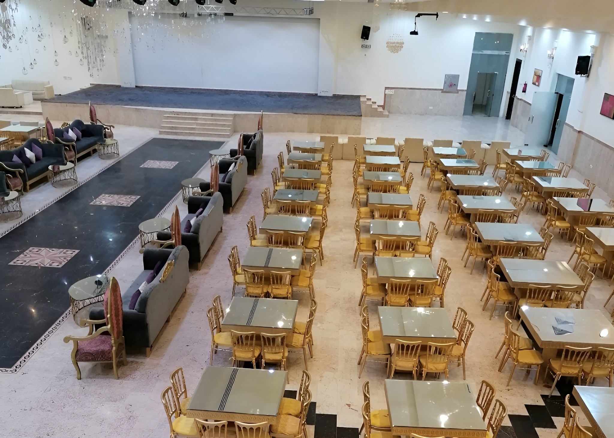Panorama Hall Hail