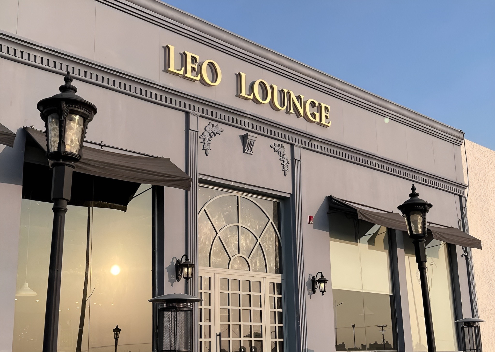 Leo Lounge Sakaka