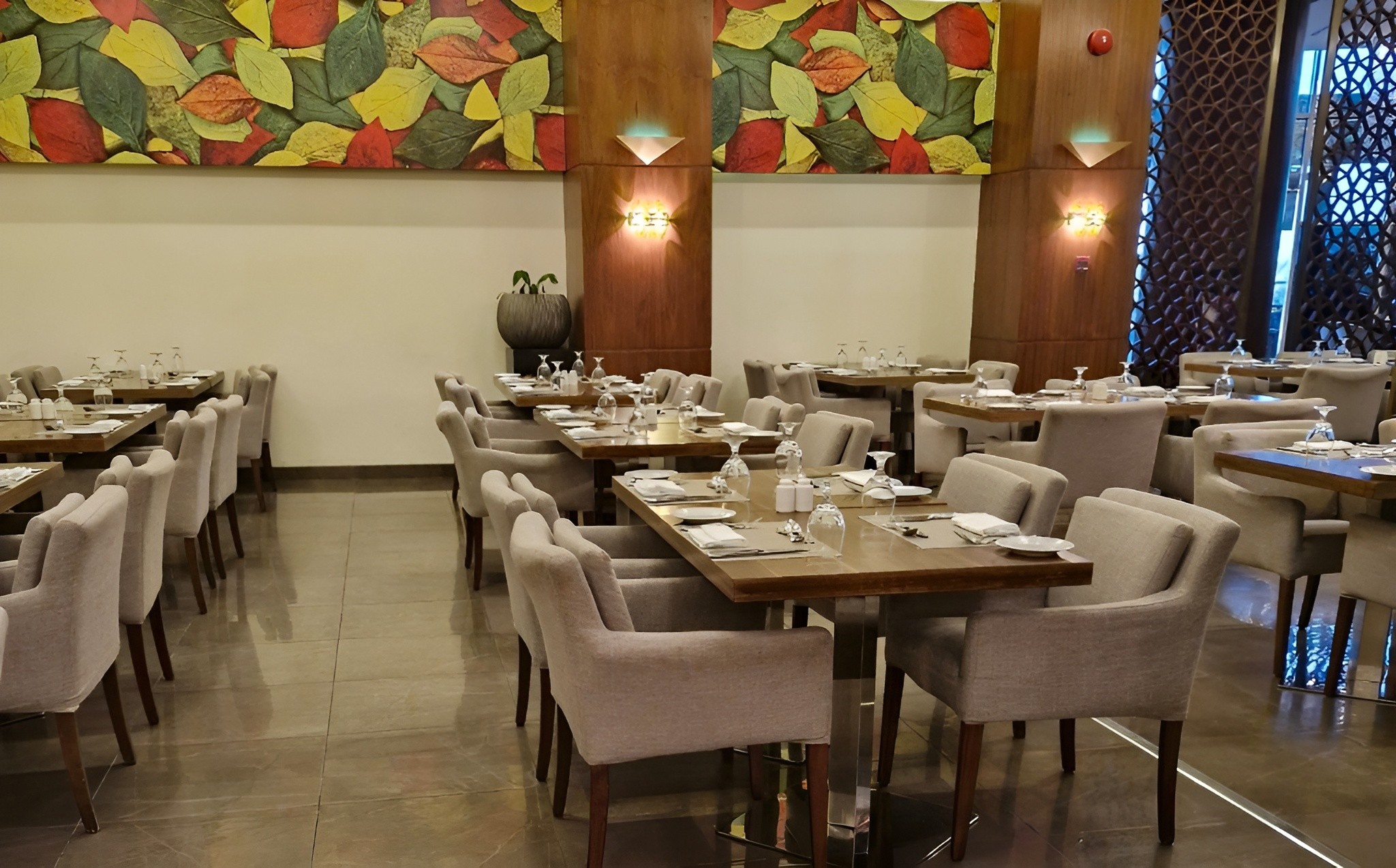 Seasons Restaurant KAEC