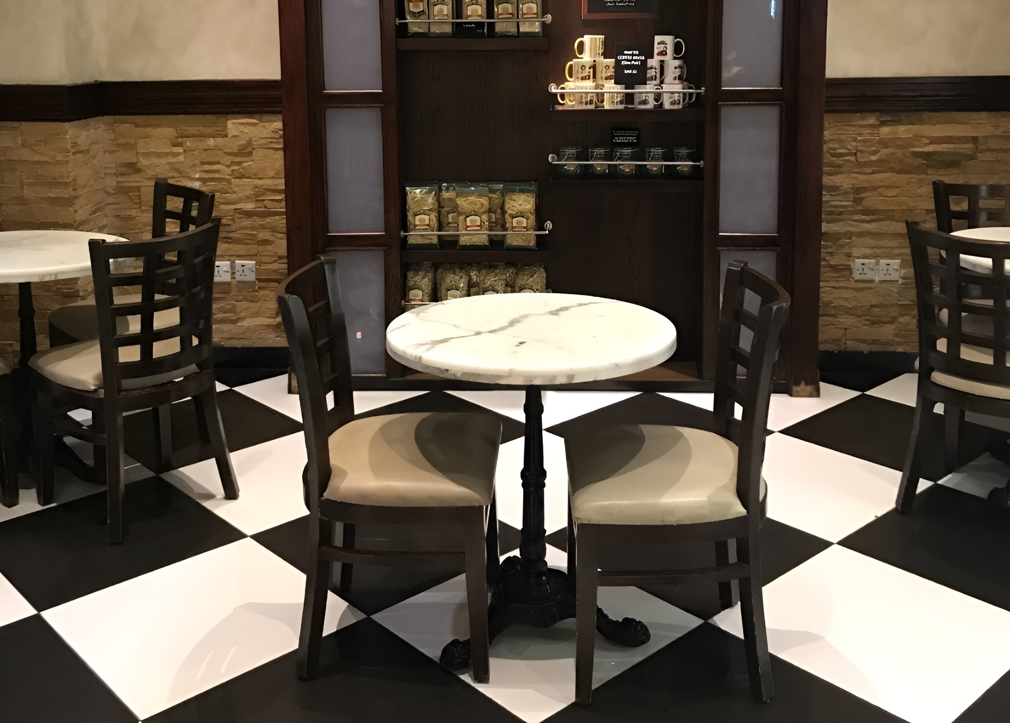 Piatto Restaurant Kaec
