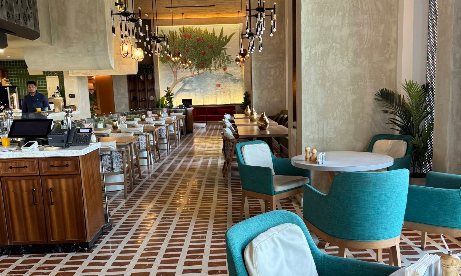 Zurana Restaurant King Fahd Rd Abh