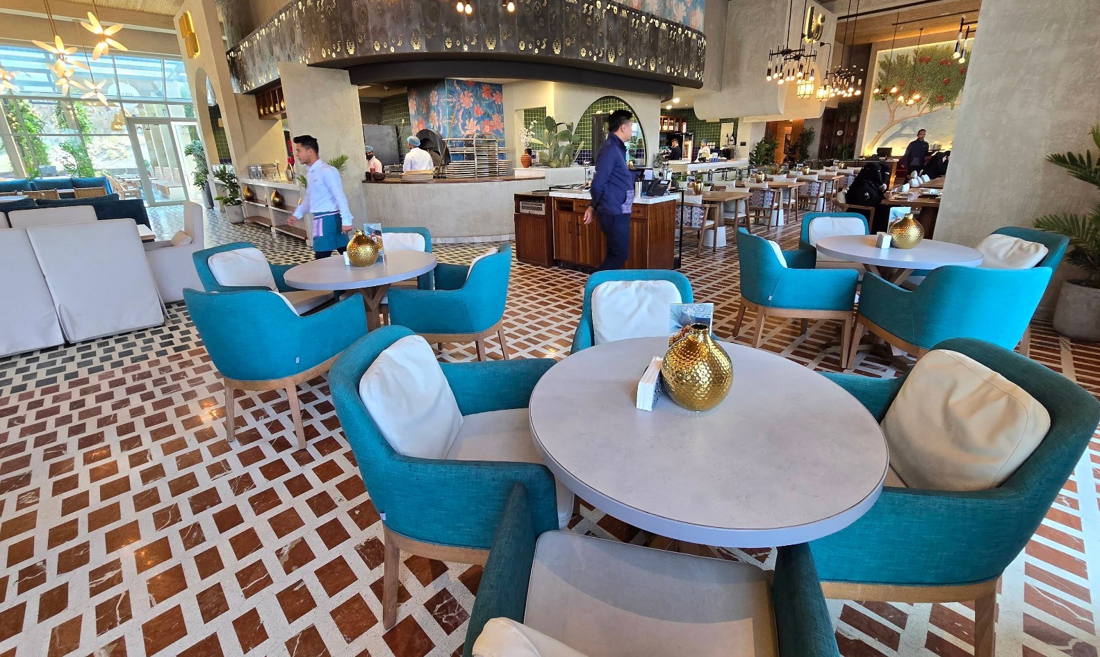 Zurana Restaurant King Fahd Rd Abh