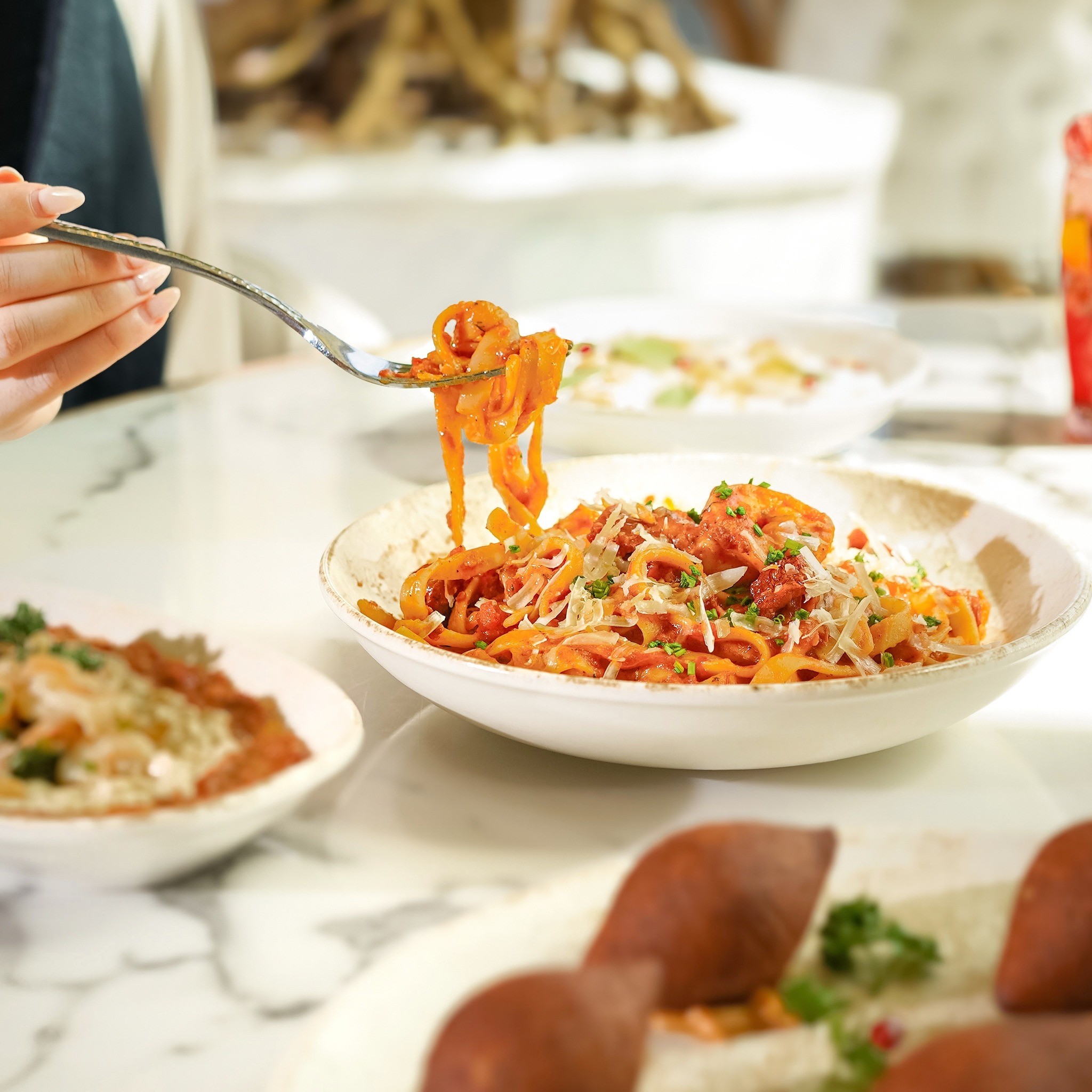 Food & Drinks