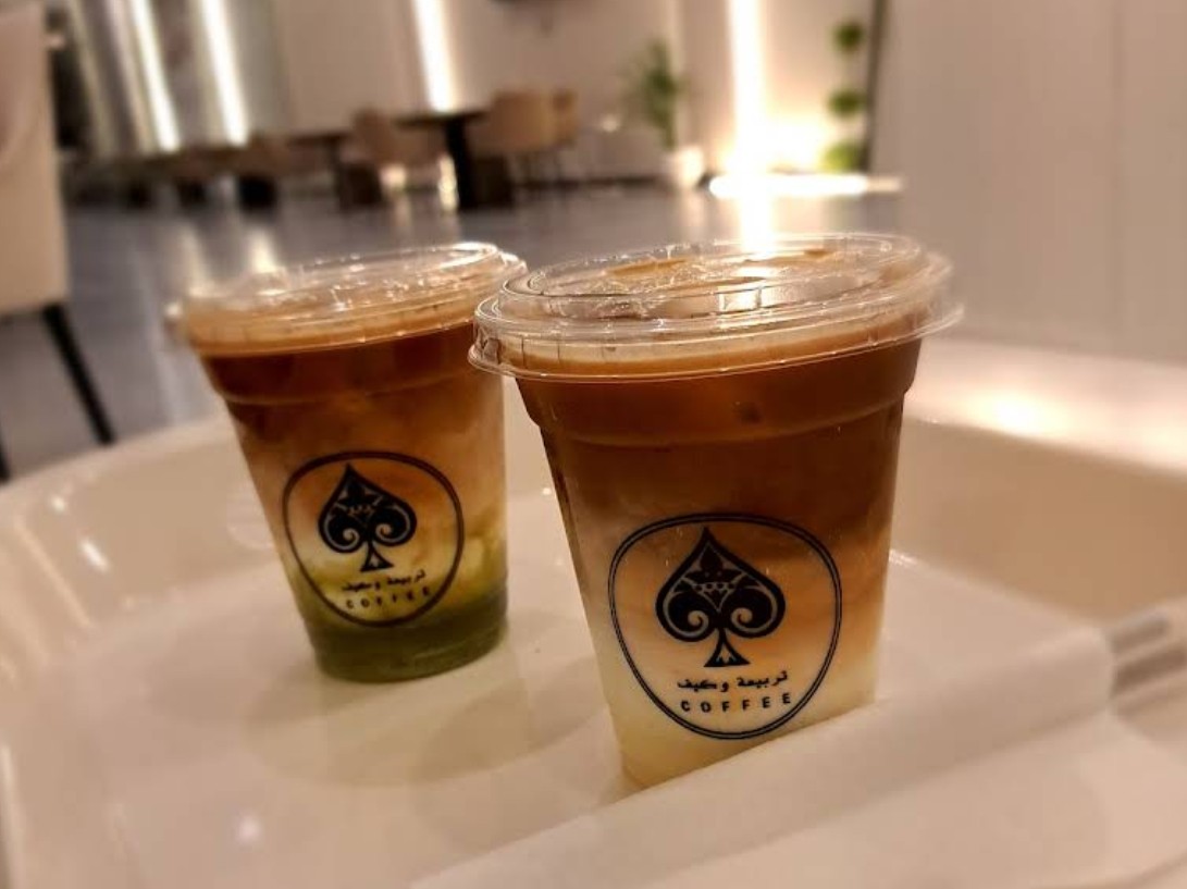 Food & Drinks