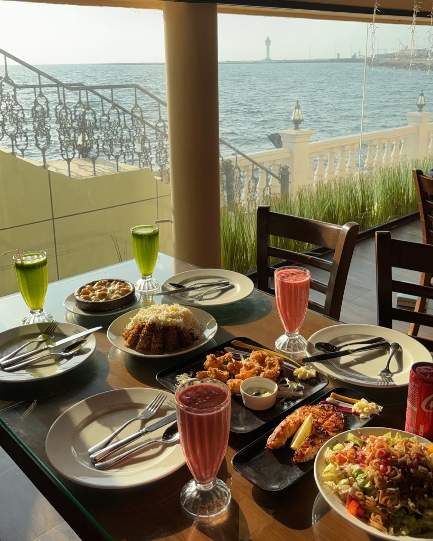 Food & Drinks