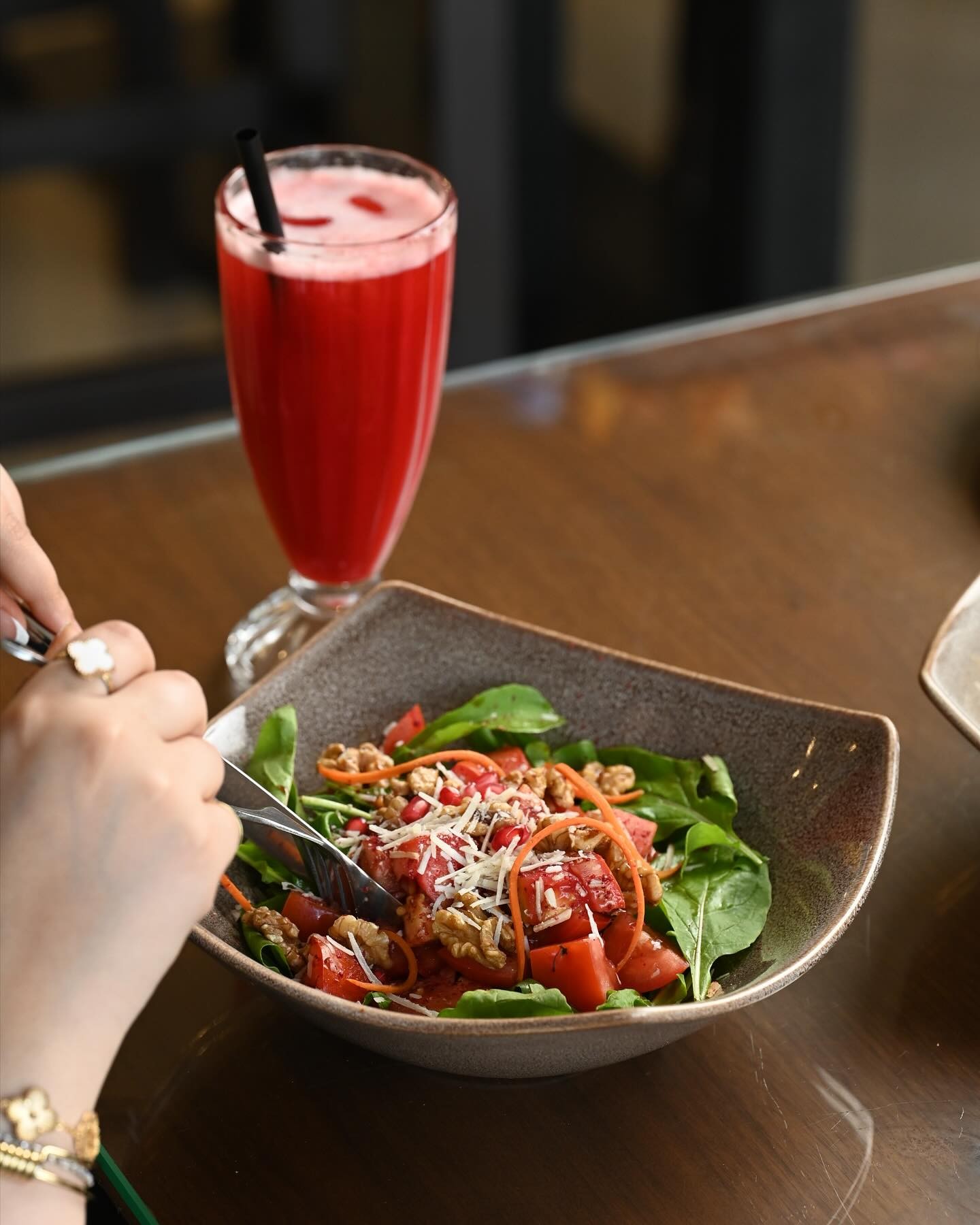 Food & Drinks