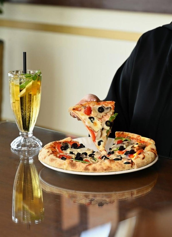 Food & Drinks