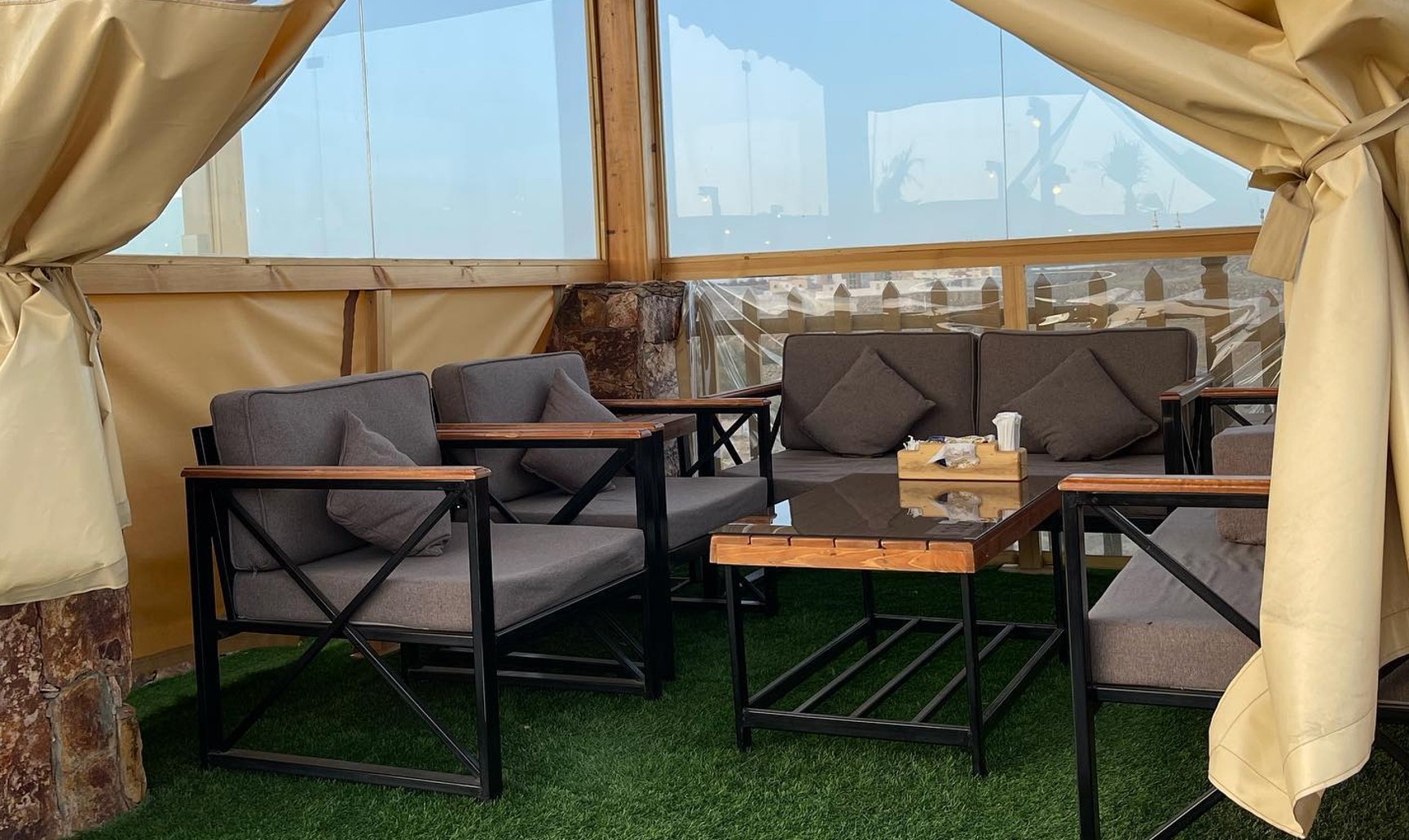 Top Hut Cafe Khamis Mushait