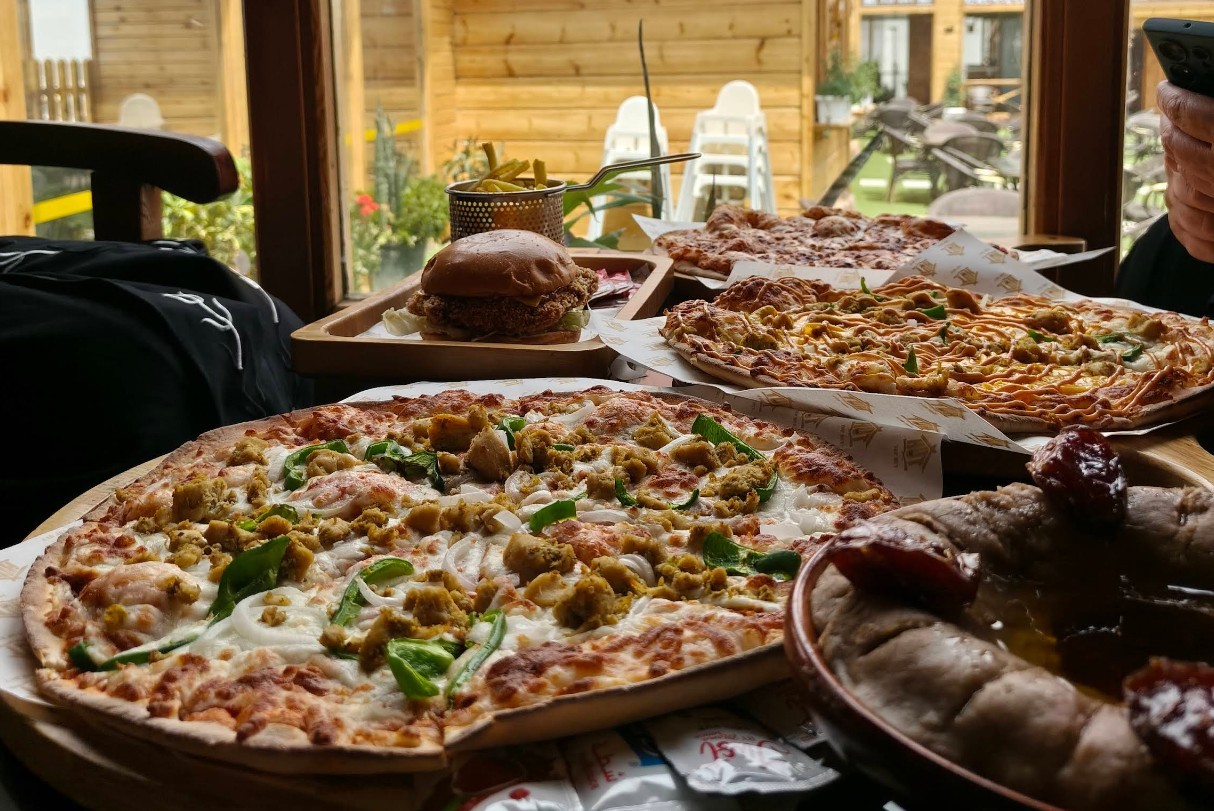 Top Hut Cafe Khamis Mushait