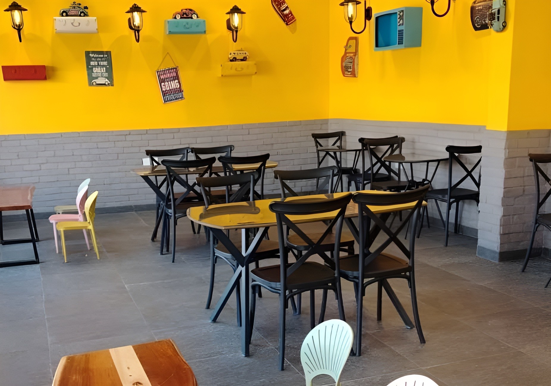 Cups And Cone Cafe Turaif
