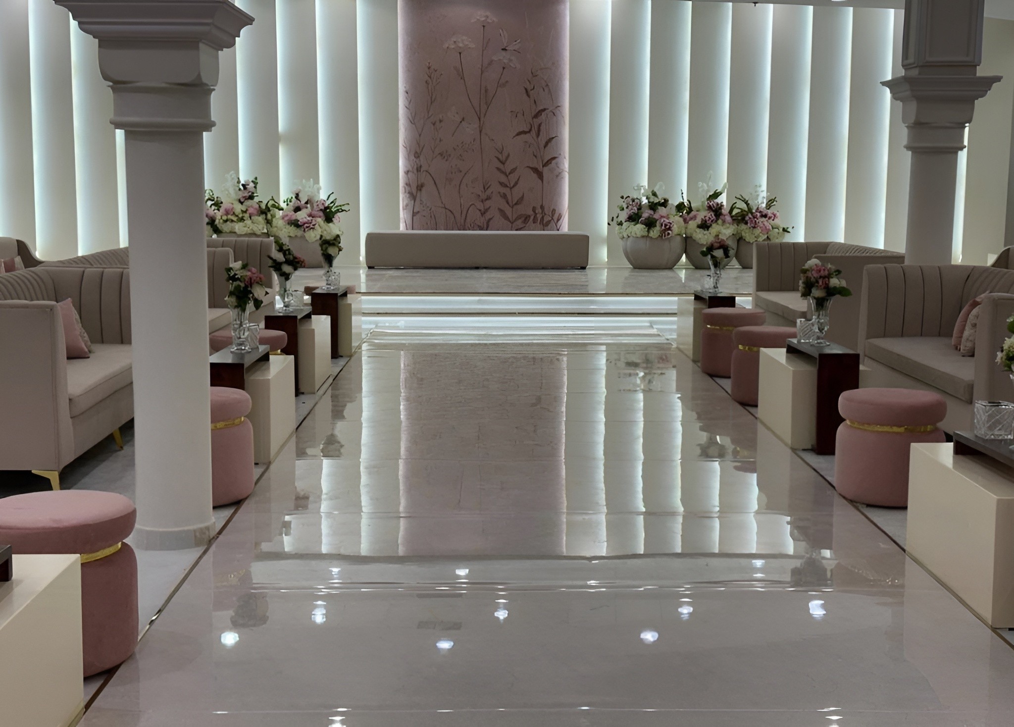 Crystal Hall Unaizah