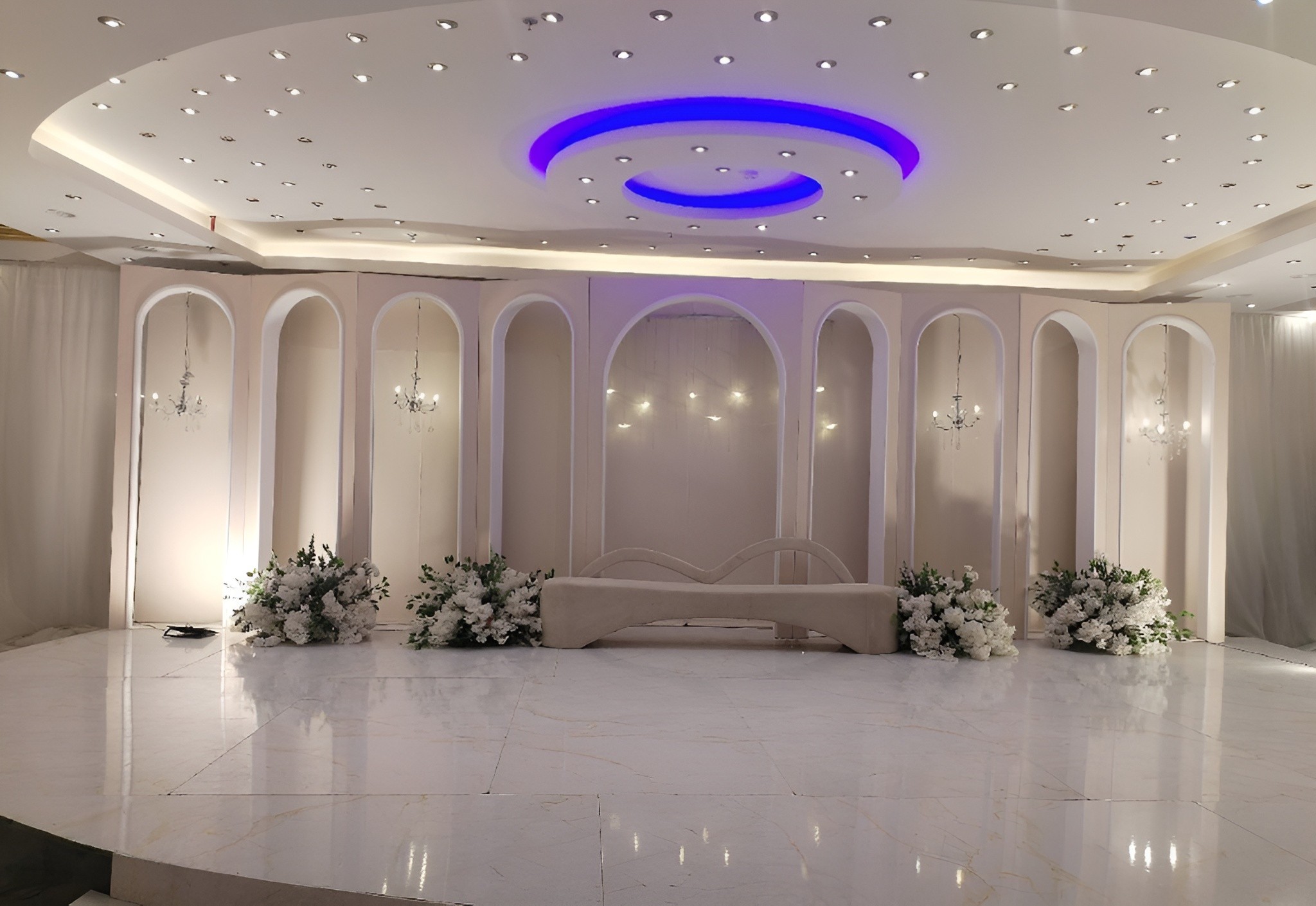 Crystal Hall Unaizah