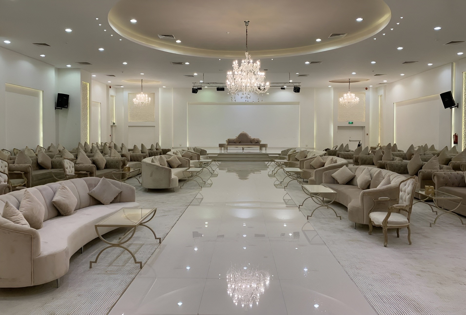 Elite Hall For Celebrations And Conferences In Banquet Hall Unayzah