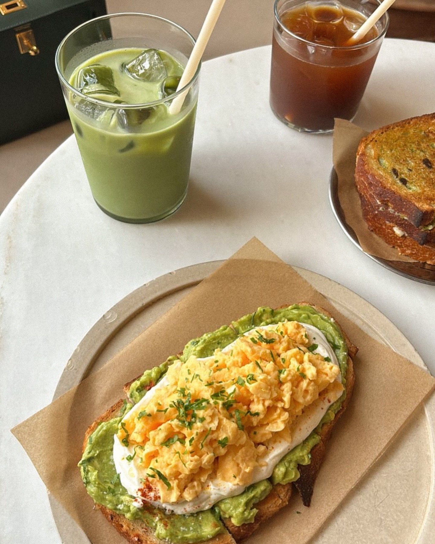 Food & Drinks