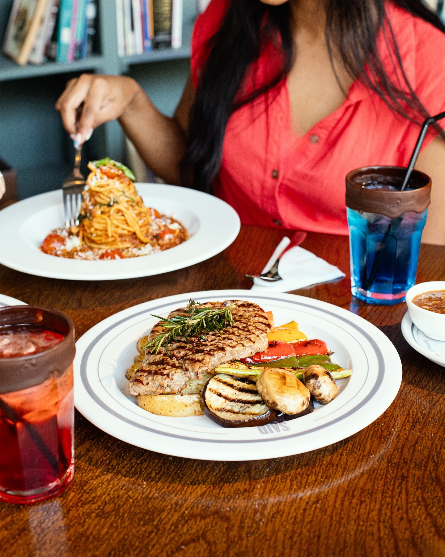 Food & Drinks