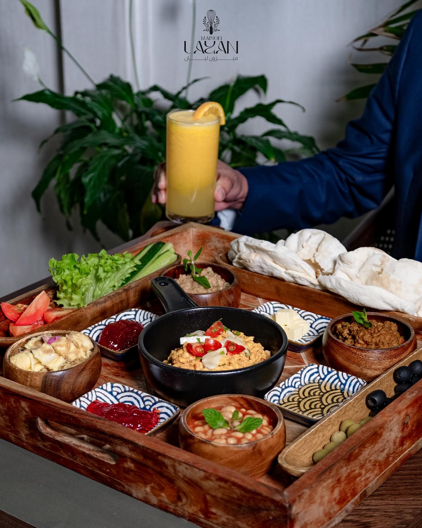 Food & Drinks