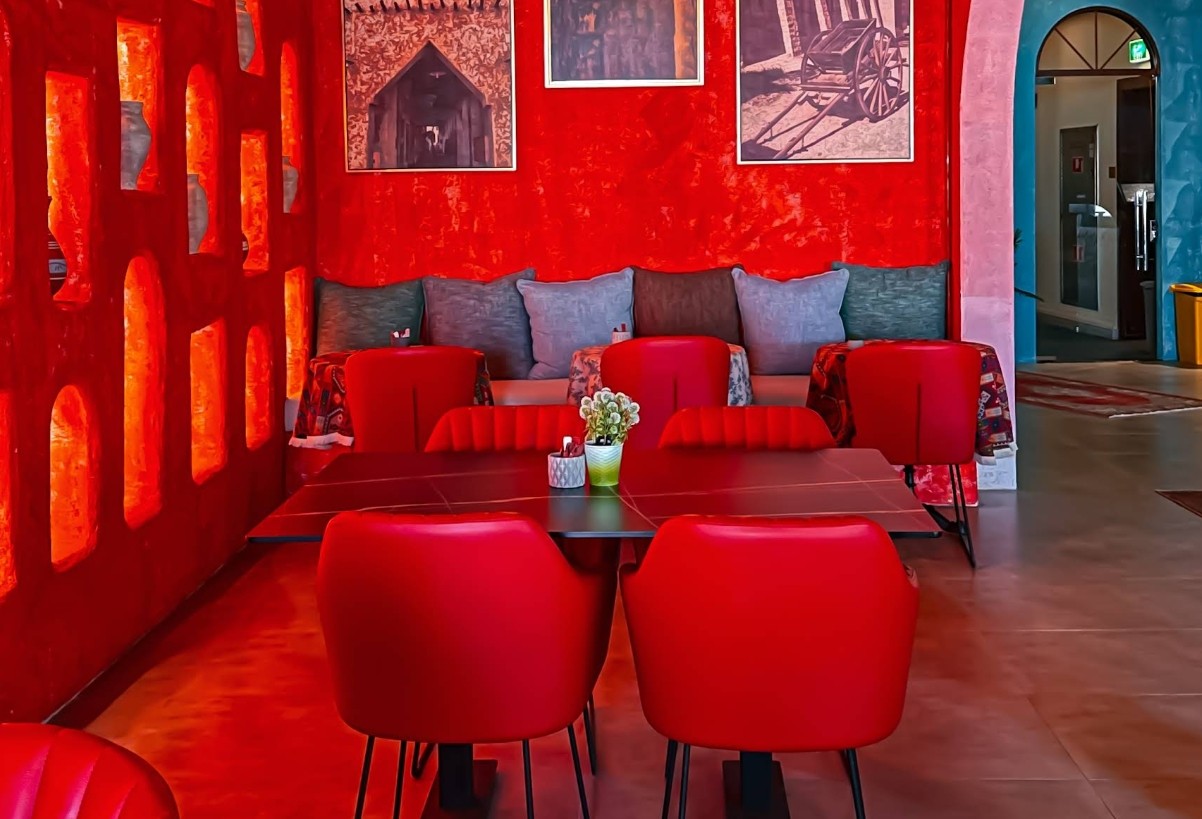 Old Cafe Ibn Malik Doha