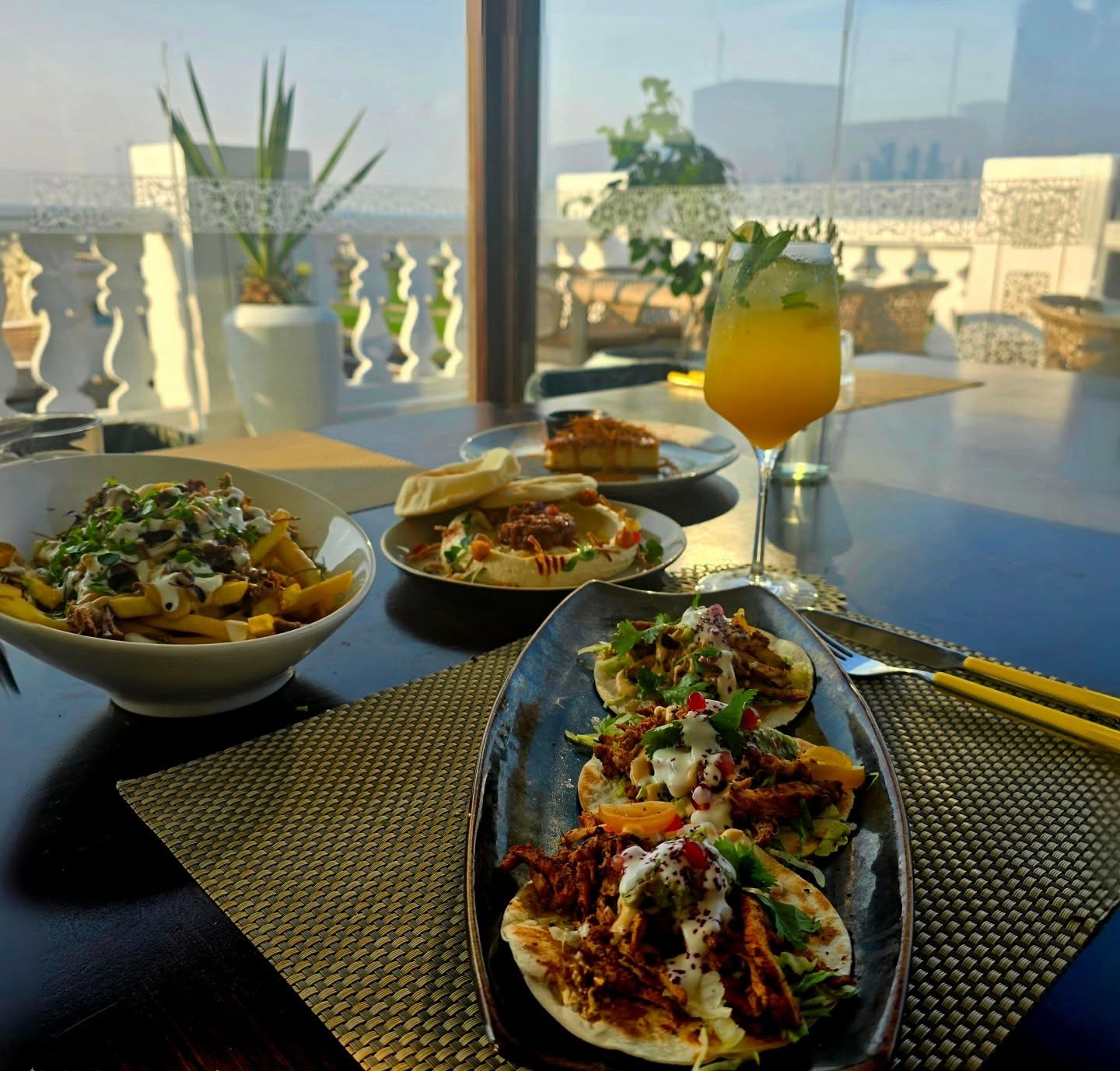 Al Shurfa Arabic Lounge