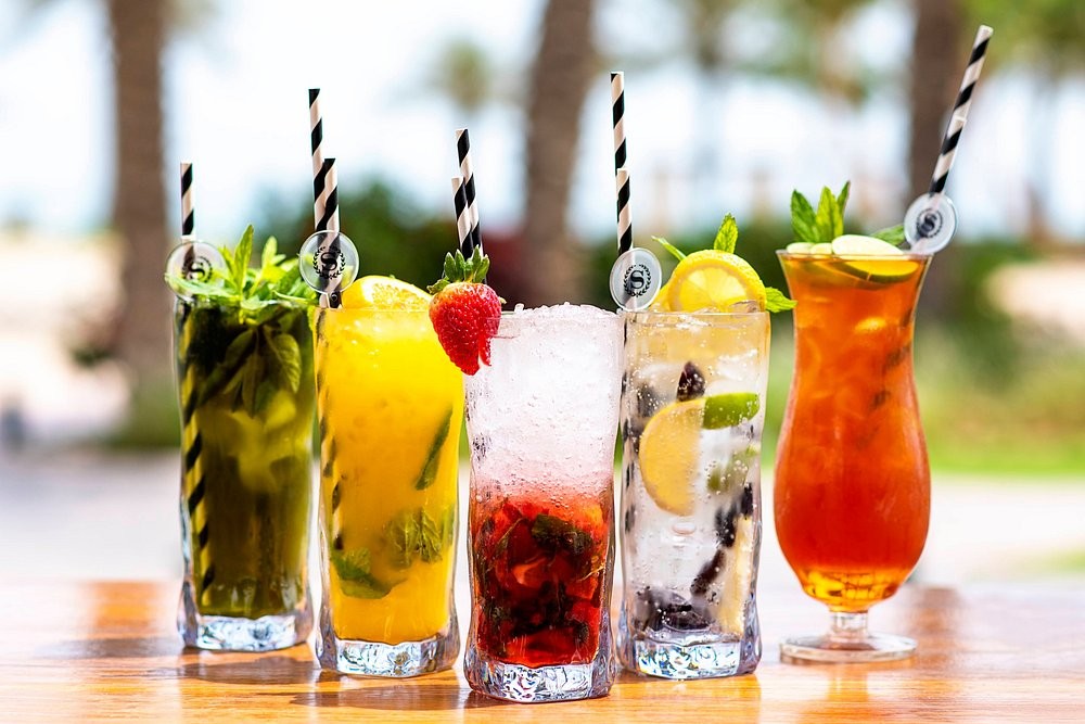 Food & Drinks