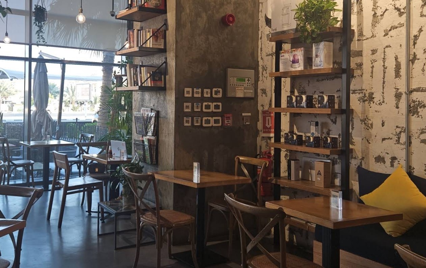 Flat White Specialty Coffee Tawar Mall