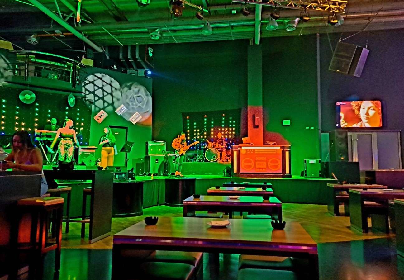 Qube Bar Doha