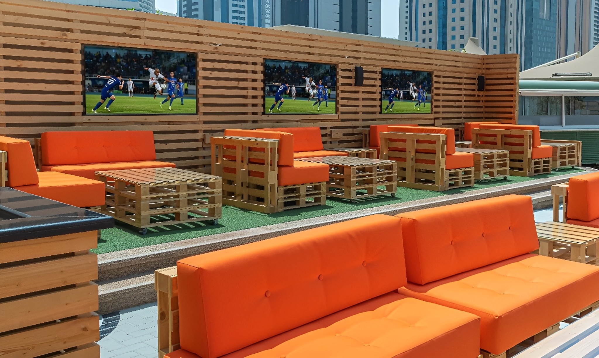 Shots Sports Bar Doha