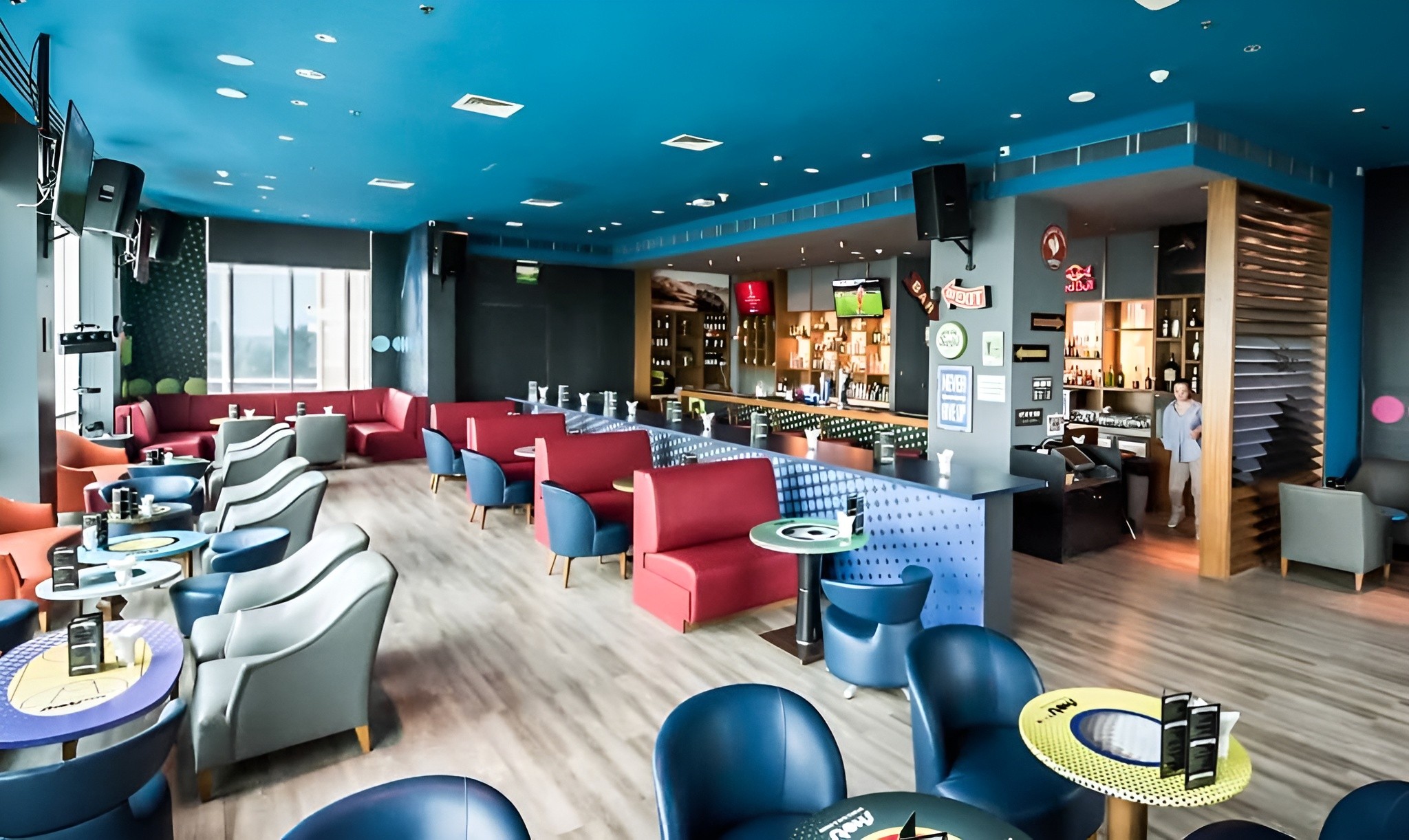 Shots Sports Bar Doha