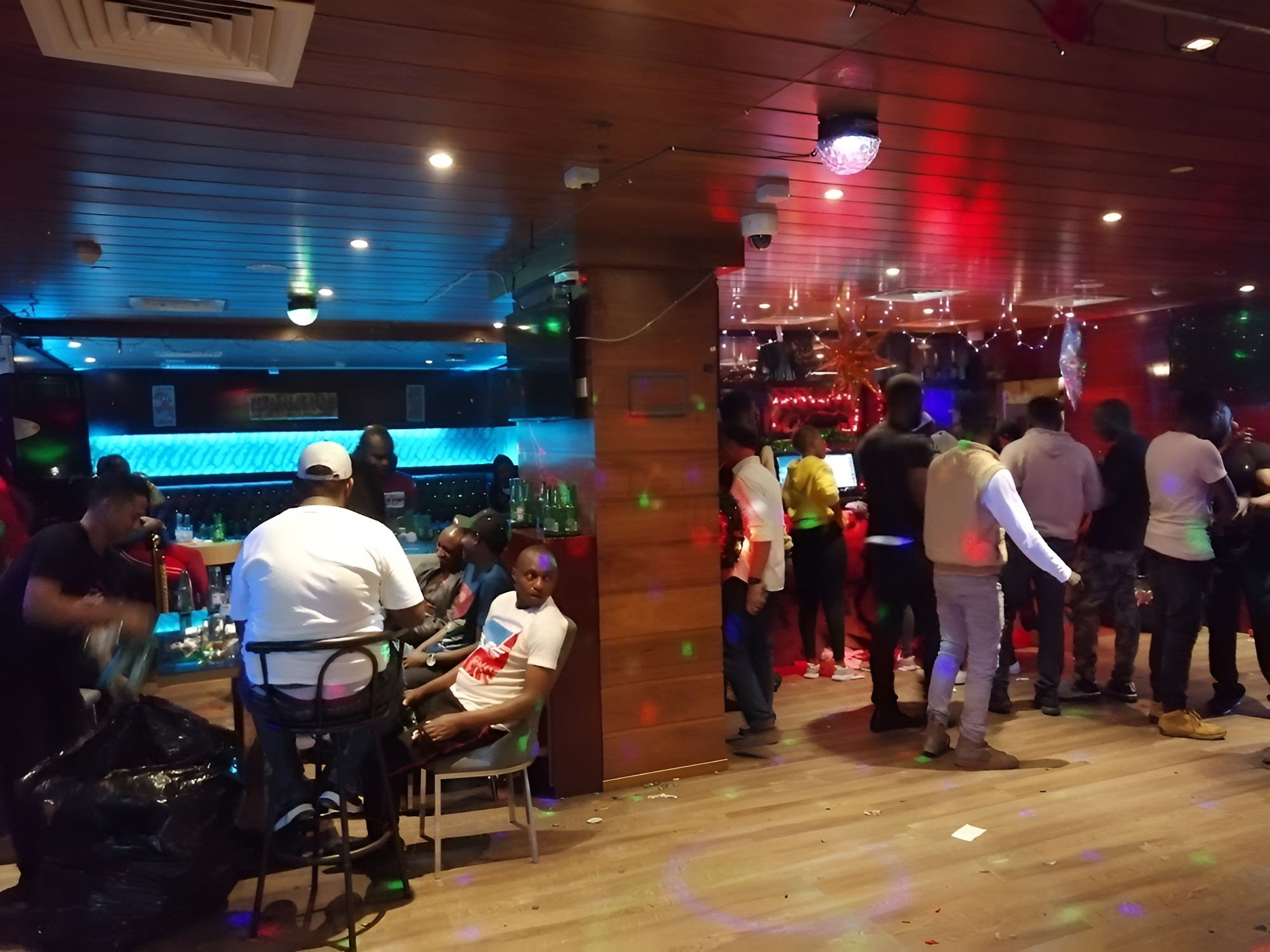 Club Afro Wood Lounge Bar Doha