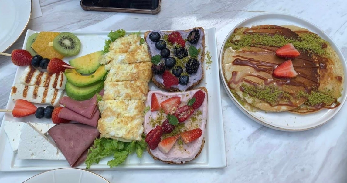 Food & Drinks