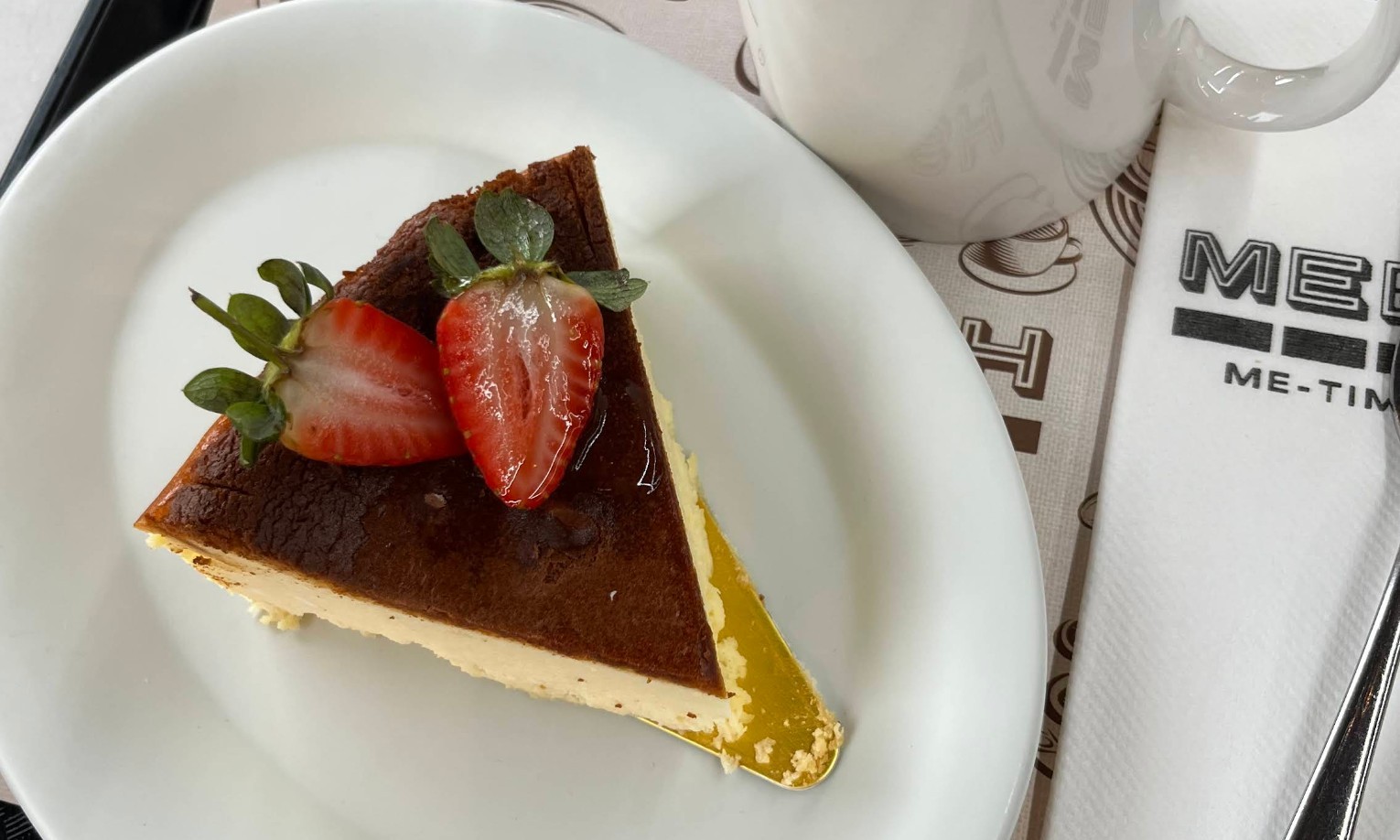 Meesh Me Time Cafe Doha