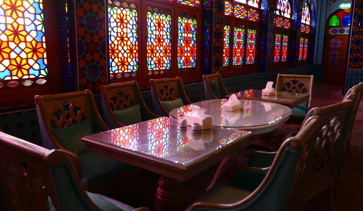 Parisa Souq Waqif Doha