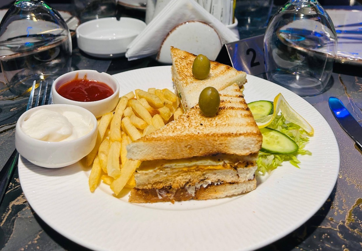 Plaza Dine Restaurant Doha