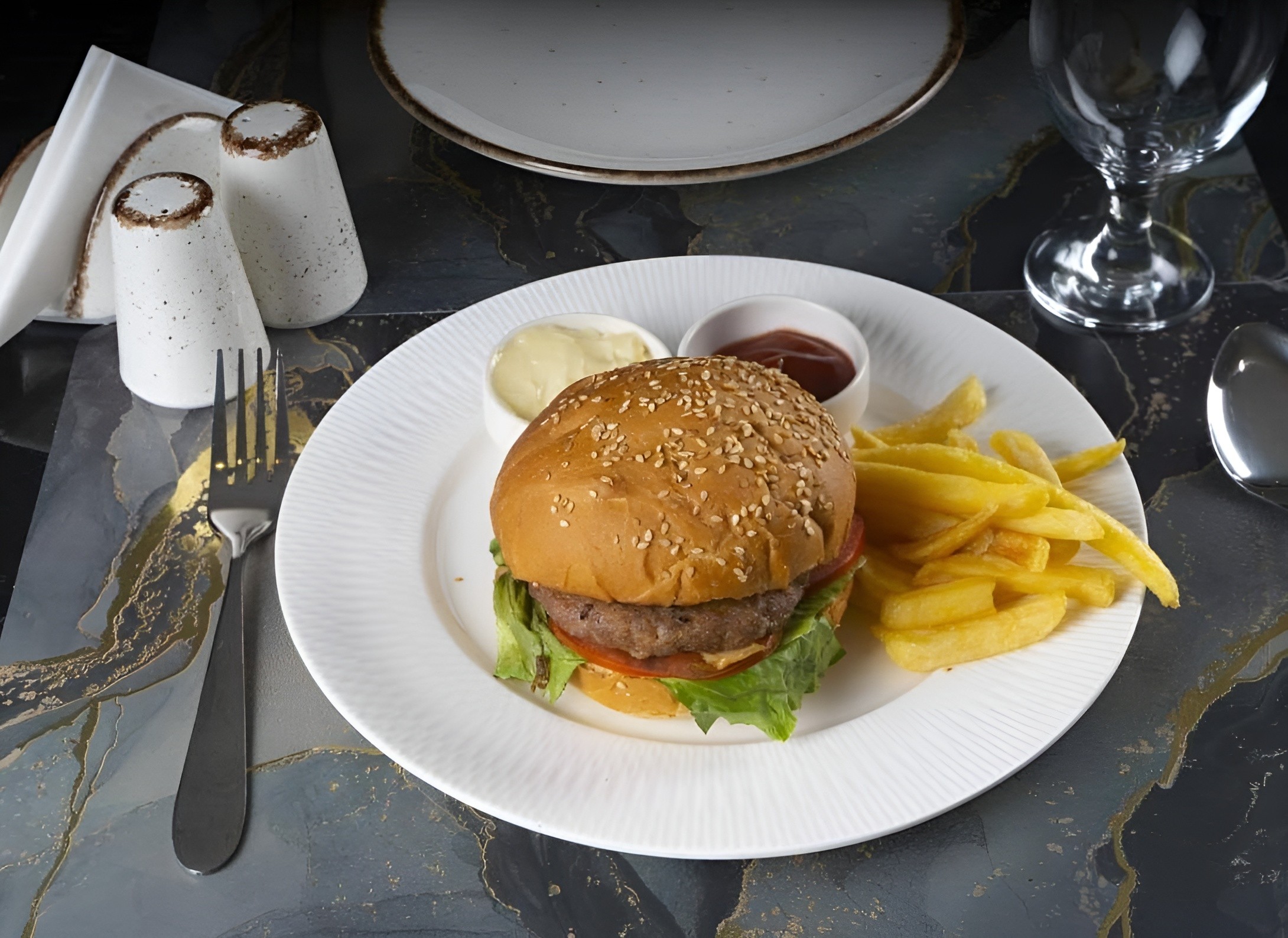 Plaza Dine Restaurant Doha