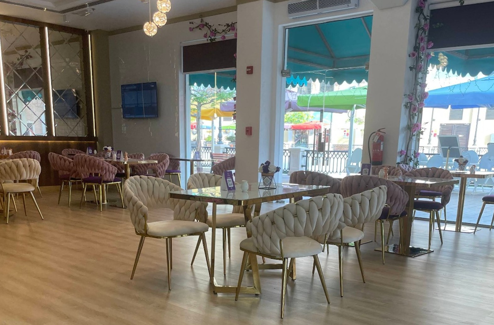 Bekes Nigerian Restaurant Pearl Qatar