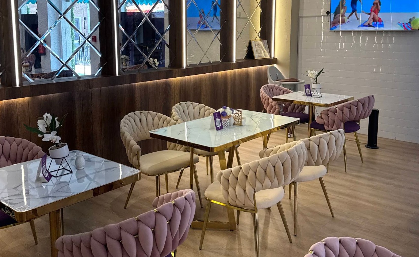 Bekes Nigerian Restaurant Pearl Qatar