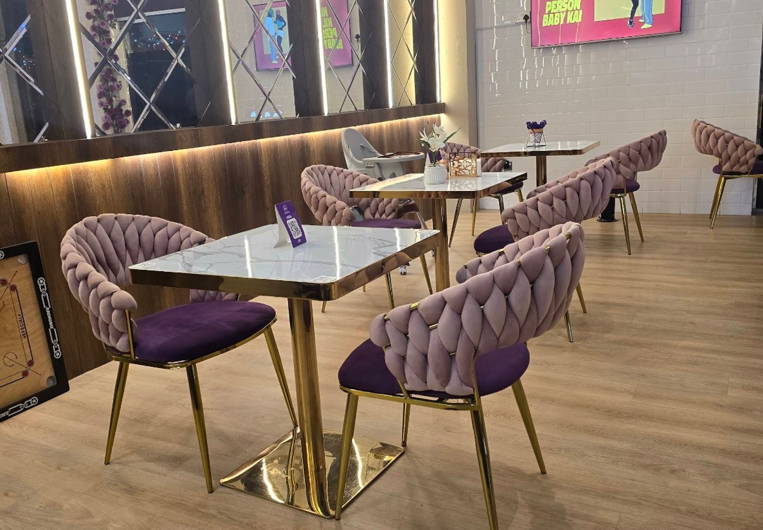 Bekes Nigerian Restaurant Pearl Qatar