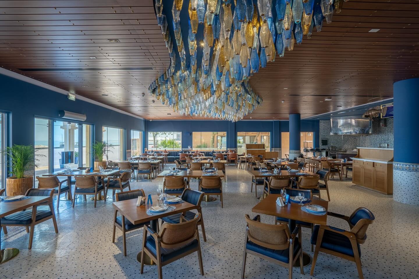 L'wzaar Sea Food Restaurant Doha