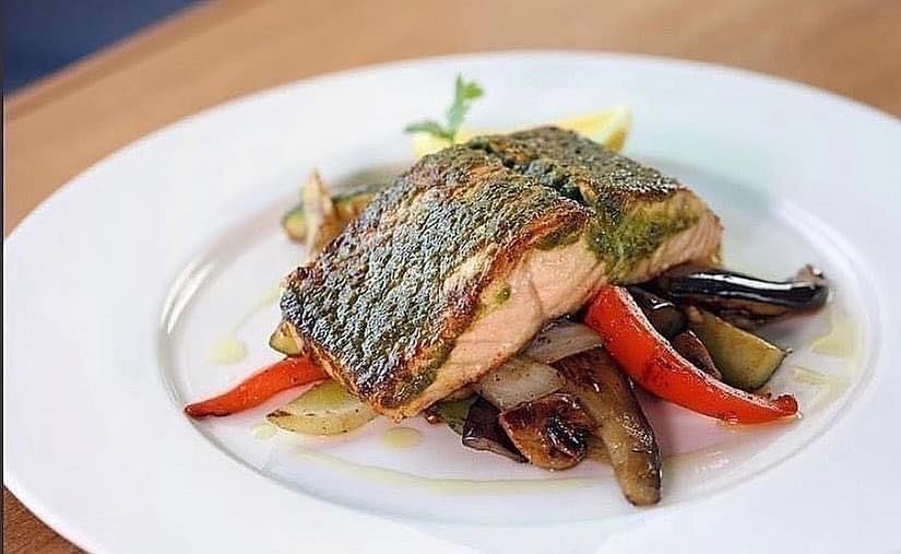 L'wzaar Seafood Restaurant Doha