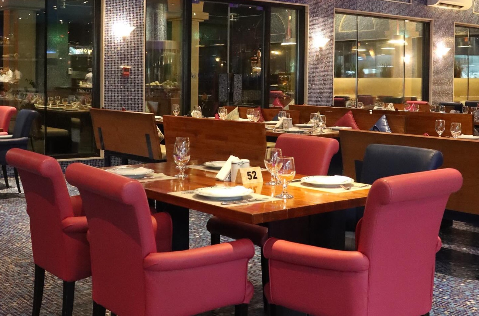L'wzaar Sea Food Restaurant Doha