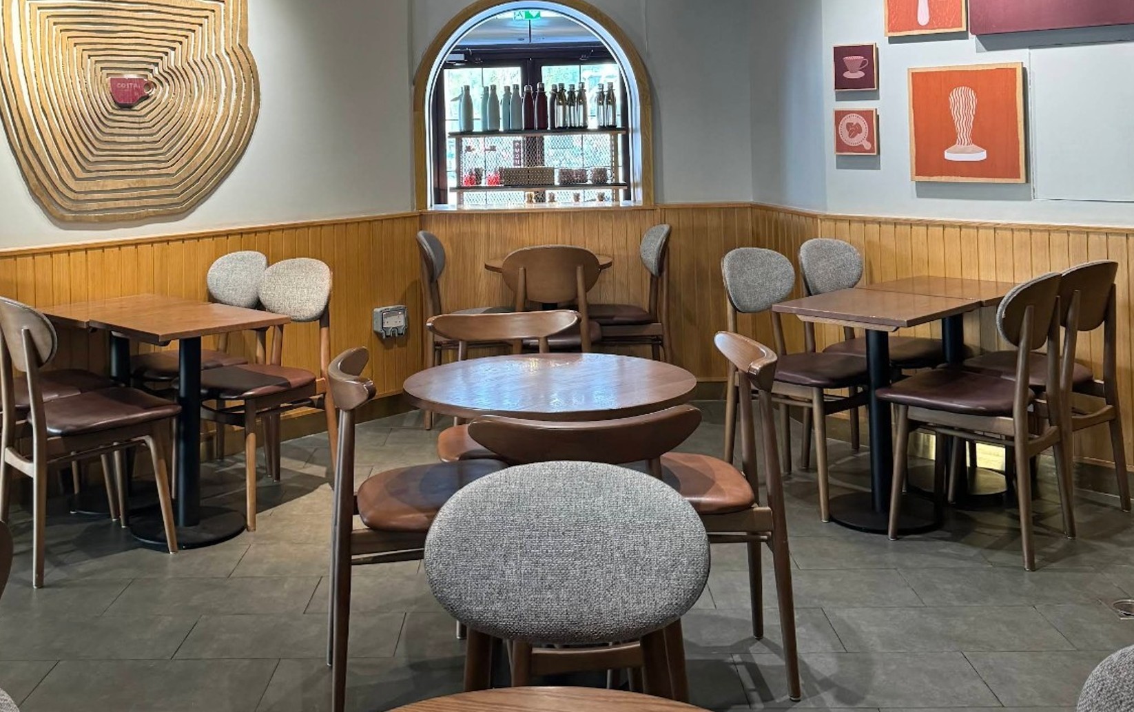 Costa Coffee Doha Corniche